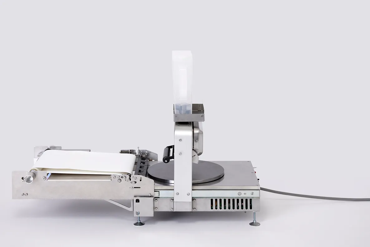 生地取出し台 展開時