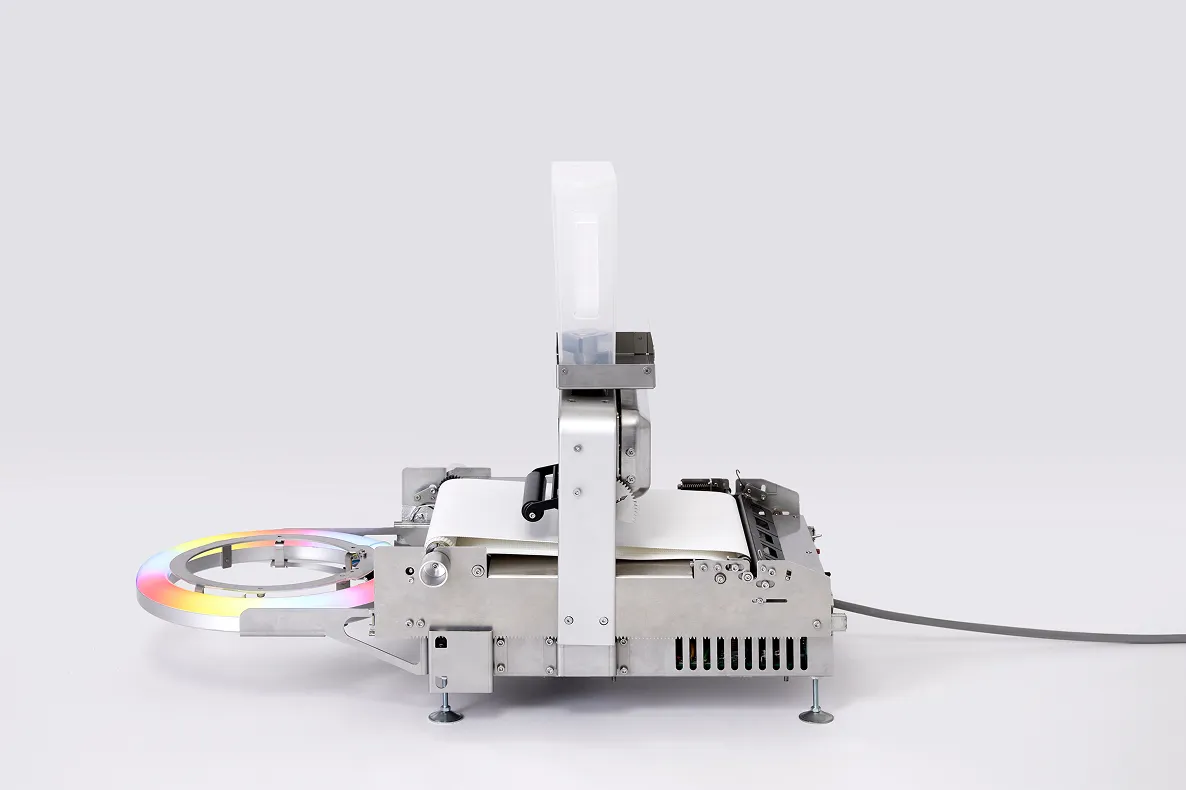 生地取出し台 収納時