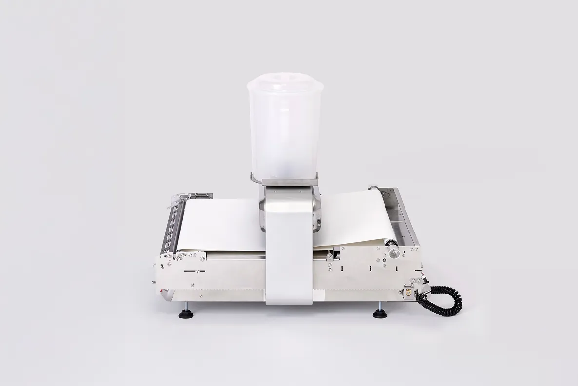 生地取出し台 収納時